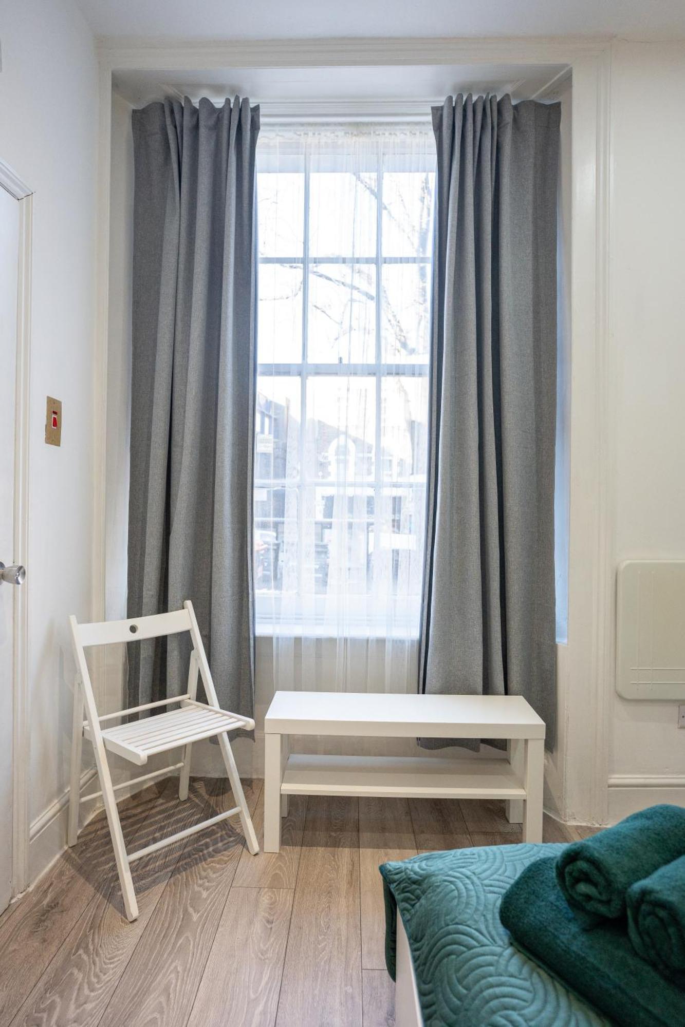 Beautiful Studio Flat In Hackney Next To Overground Station Londra Esterno foto