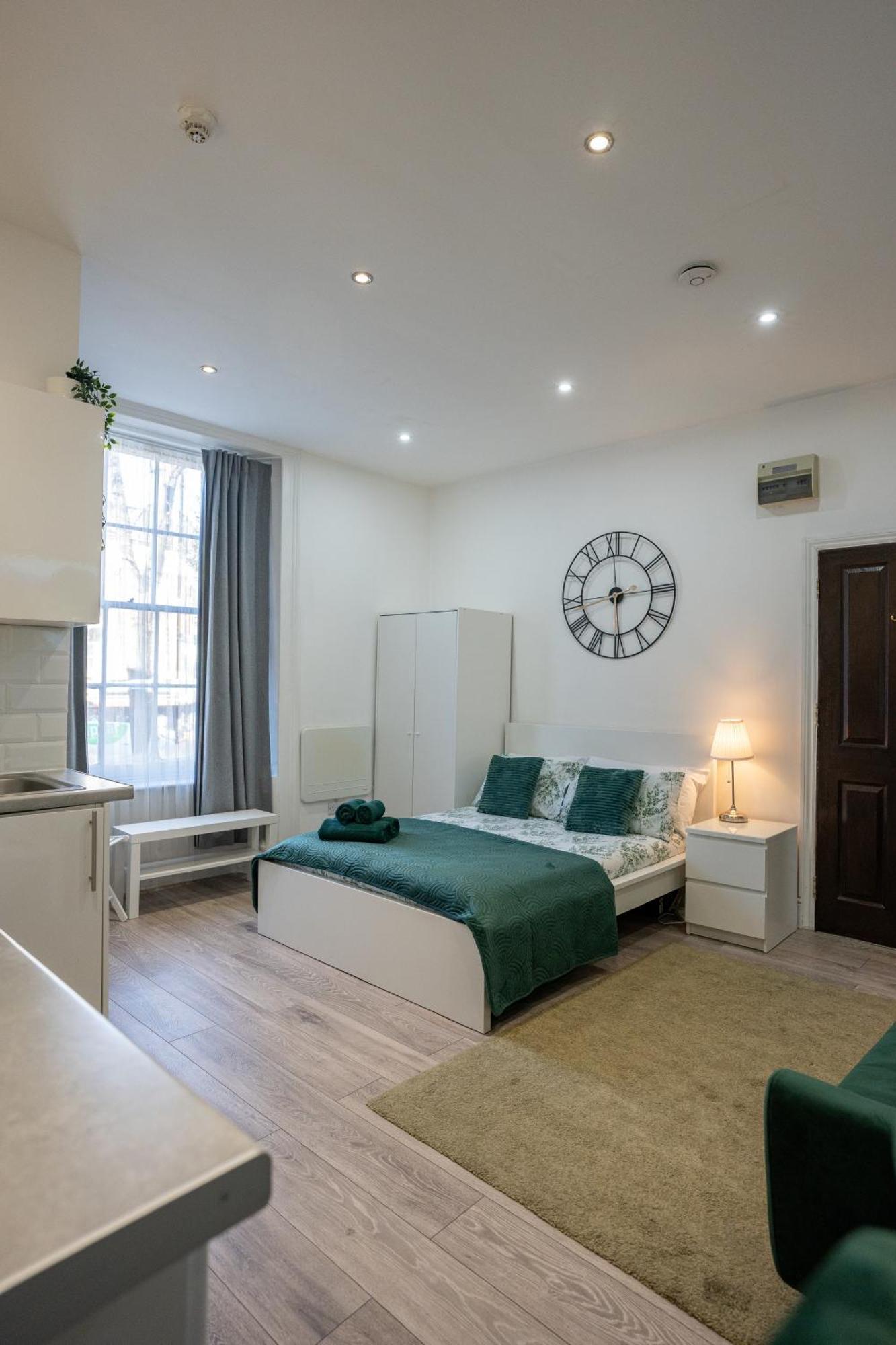 Beautiful Studio Flat In Hackney Next To Overground Station Londra Esterno foto