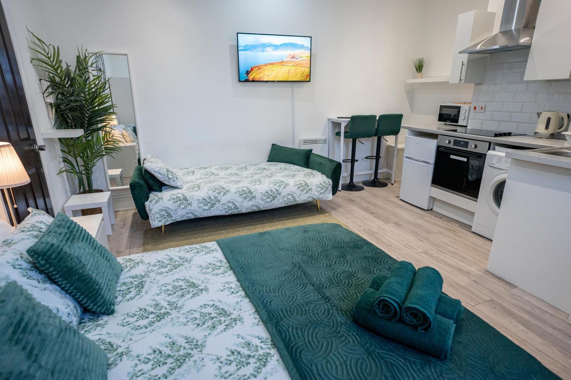 Beautiful Studio Flat In Hackney Next To Overground Station Londra Esterno foto